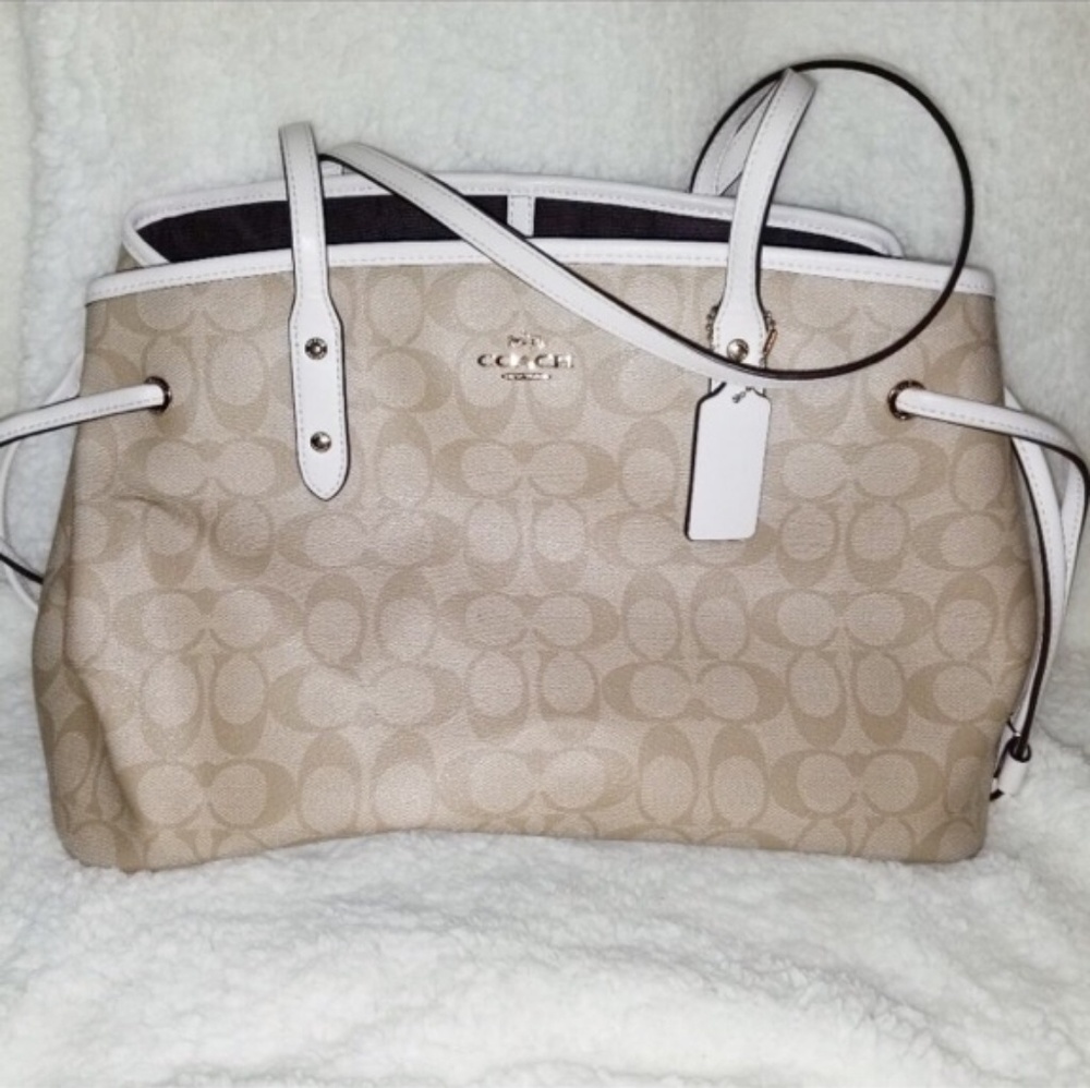 Coach Satchel Hand bag